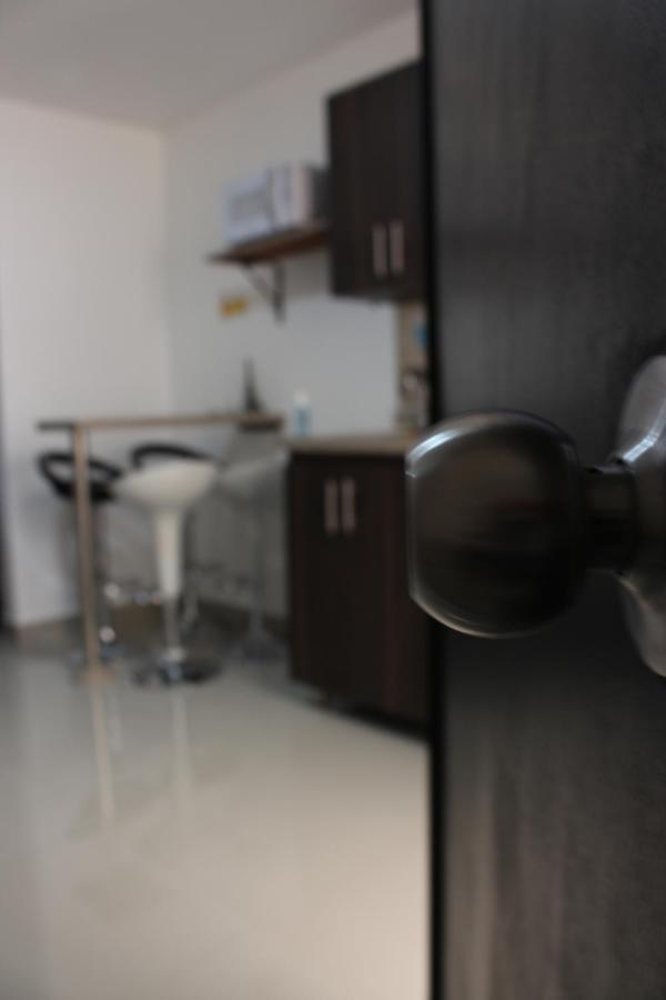 Casa Estadio Medellin ! Apartamentos Renovados En Excelente Ubicacion Laureles Estadio Eksteriør bilde