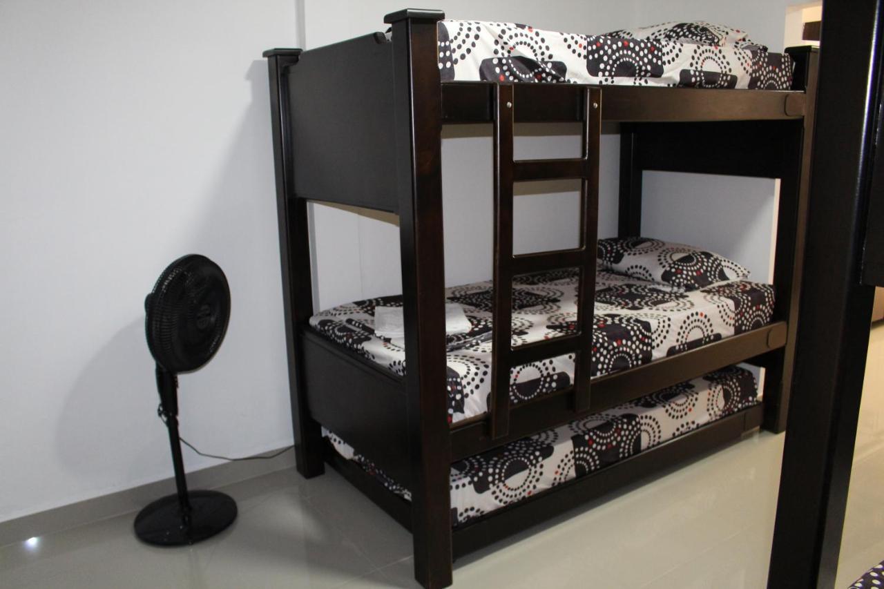 Casa Estadio Medellin ! Apartamentos Renovados En Excelente Ubicacion Laureles Estadio Eksteriør bilde