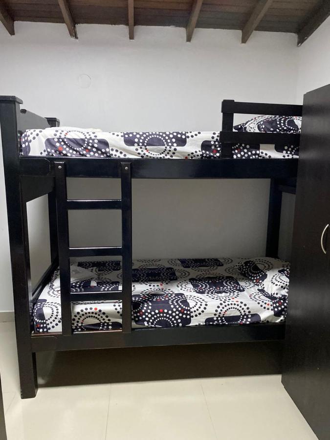 Casa Estadio Medellin ! Apartamentos Renovados En Excelente Ubicacion Laureles Estadio Eksteriør bilde