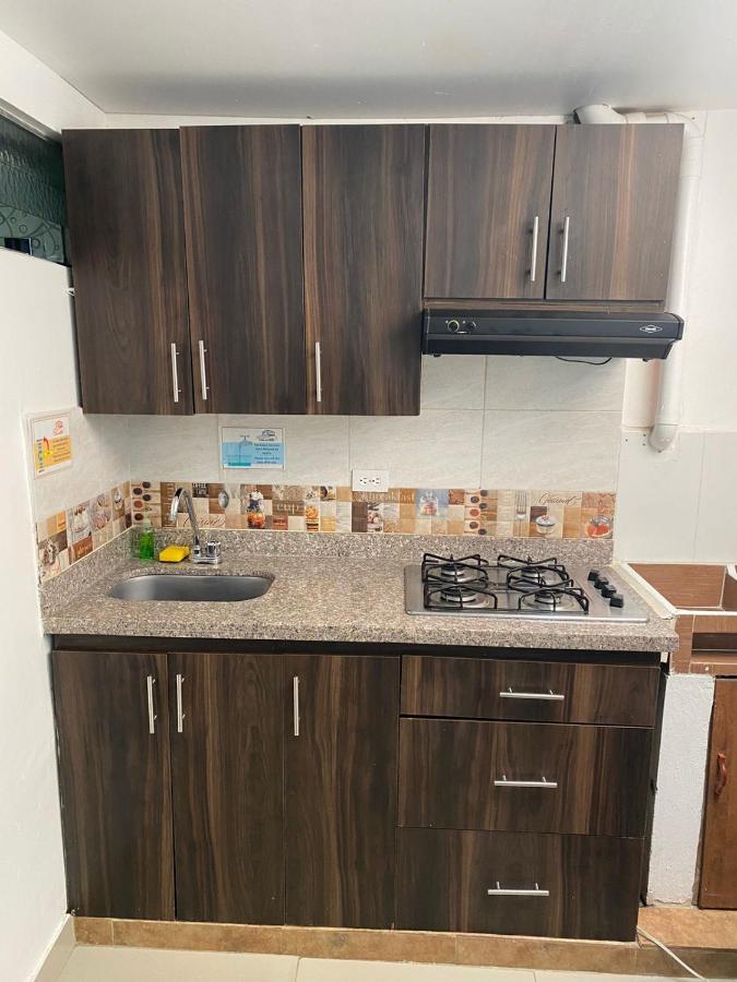 Casa Estadio Medellin ! Apartamentos Renovados En Excelente Ubicacion Laureles Estadio Eksteriør bilde