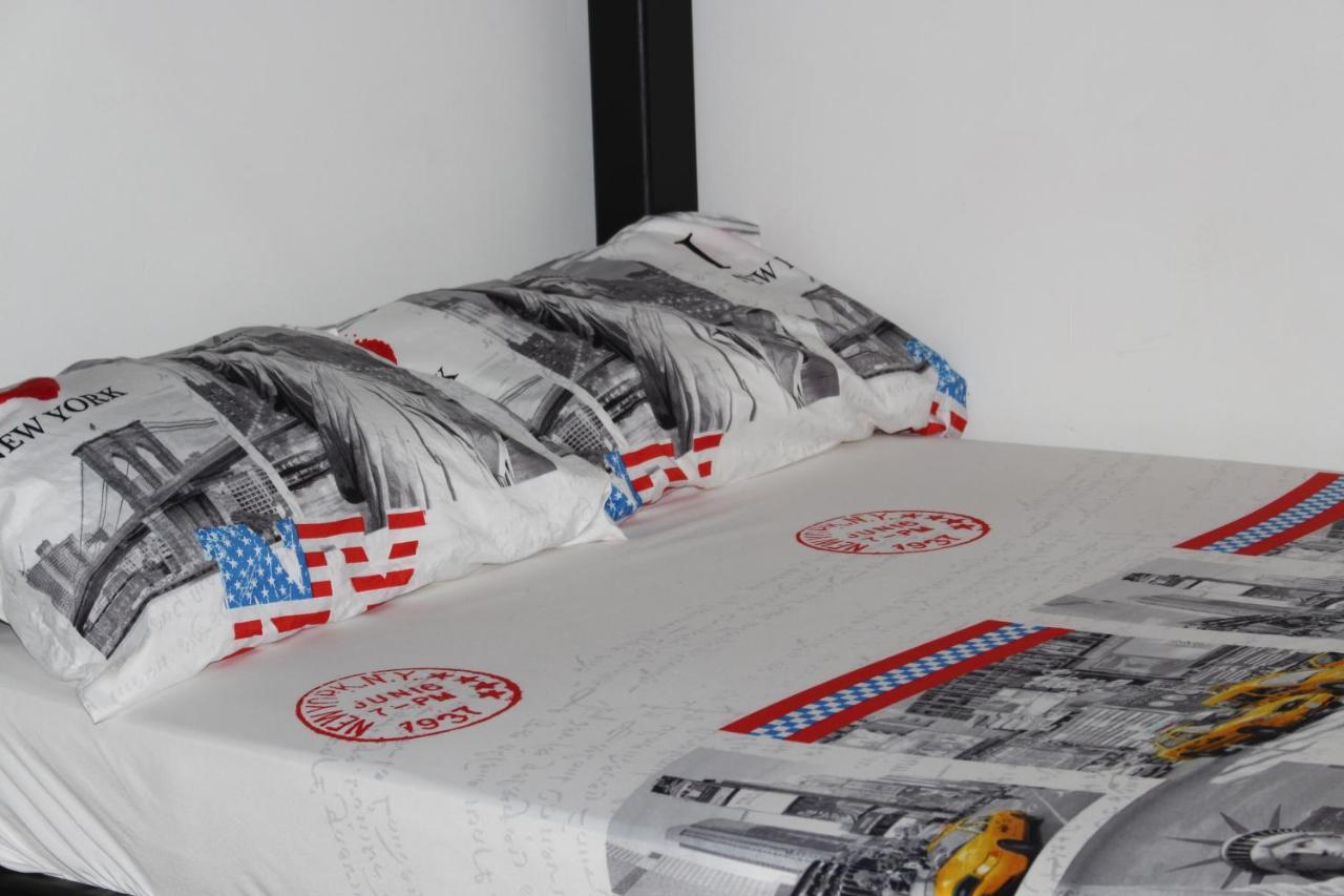 Casa Estadio Medellin ! Apartamentos Renovados En Excelente Ubicacion Laureles Estadio Eksteriør bilde